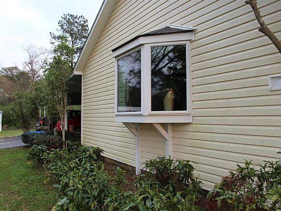 3rd image of 1355 Blackman Rd