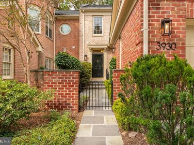 3930 Highwood Ct NW, Washington, DC, 20007