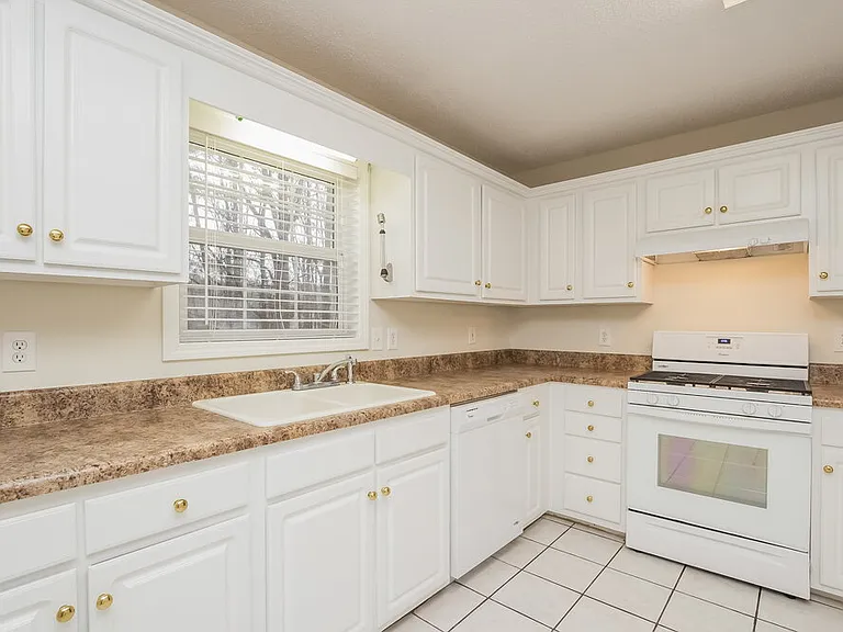 19 Eagle Point Ct — Photo 6