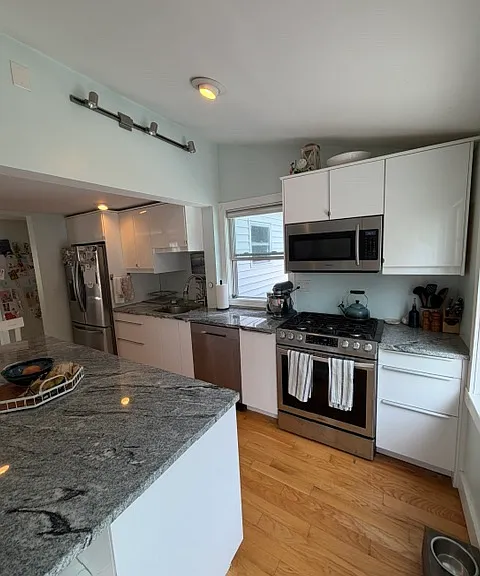 38 Shoreham St — Photo 19