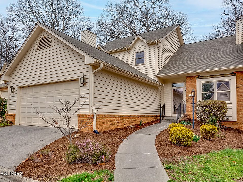 1st image of 9909 Carrington Dr
