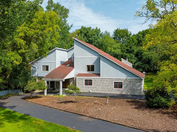 1830 Lone Pine Rd, Bloomfield Hills, MI 48302
