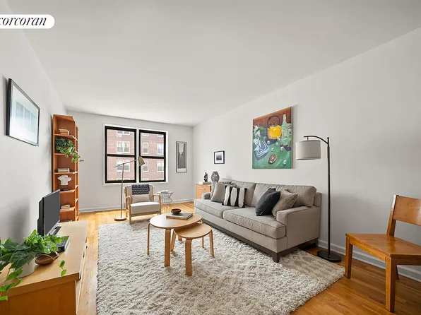 202 Seeley St APT 2E, Brooklyn, NY 11218