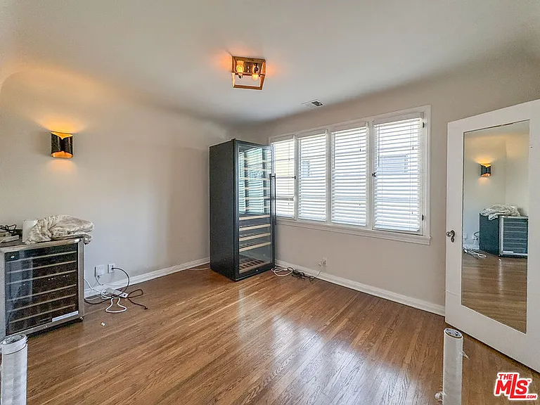 345 Westbourne Dr — Photo 15