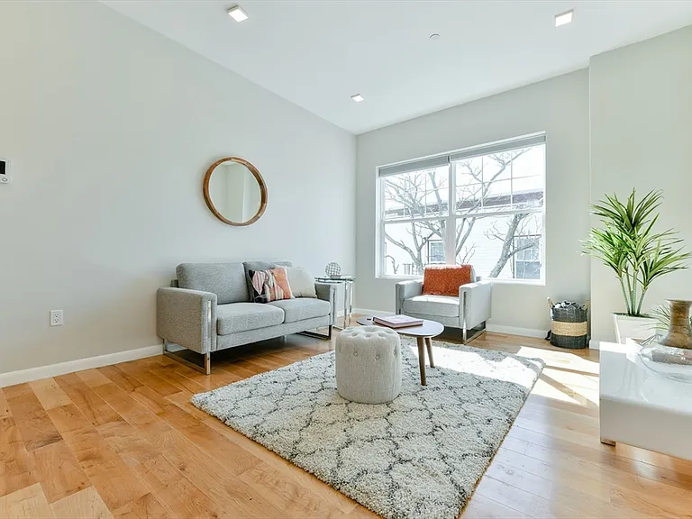 87 Parker St #402A — Photo 22