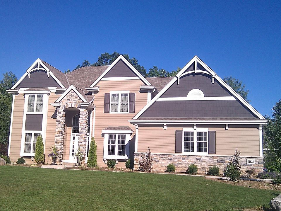 1st image of W148N9924 Woodcrest Ct