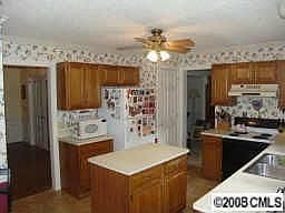 3rd image of 8416 Tatebrook Ln