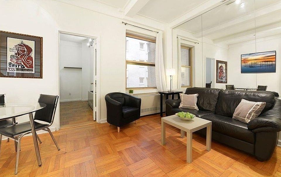 2nd image of 100 Central Park S APT 9E