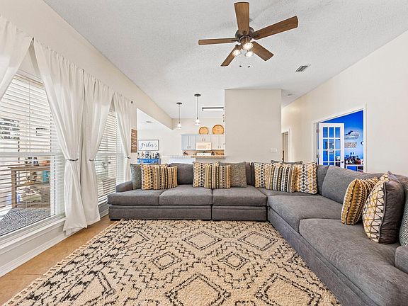 4th image of 2024 Aurora Dr