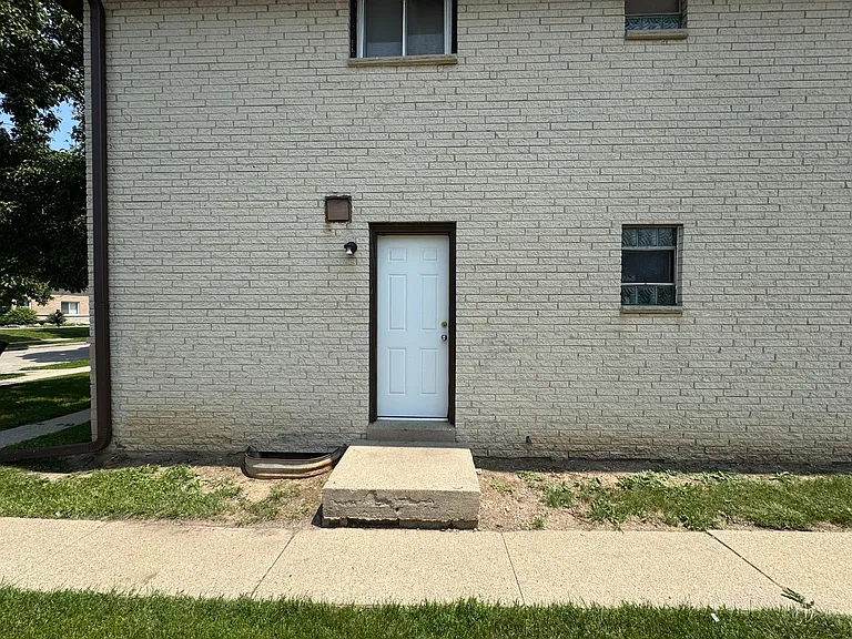 Sheridan — Photo 15