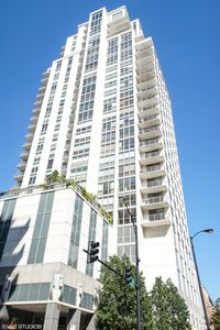 200 W Grand Ave APT 1202, Chicago, IL, 60654