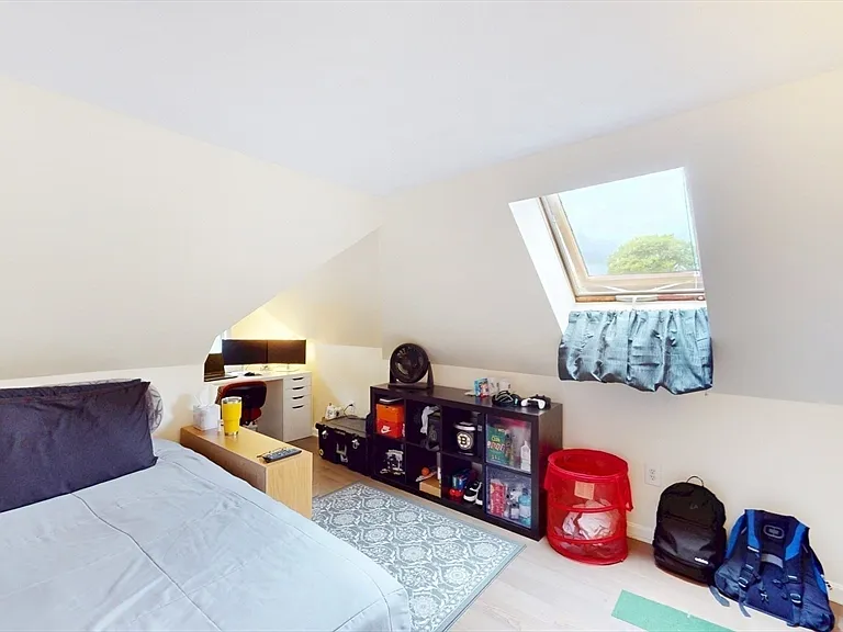 4 Saginaw Ave #2 — Photo 6