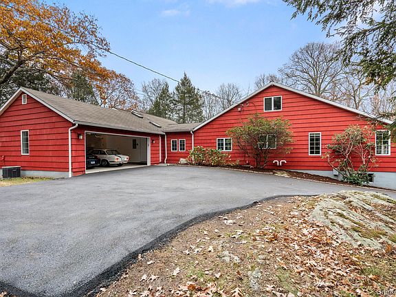 5th image of 381 West Mountain Road