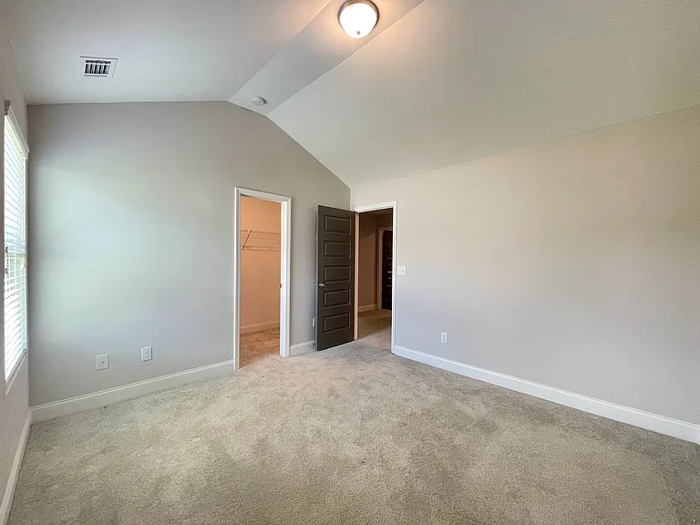 598 Omnia Ct — Photo 19