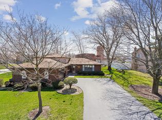 30 S Melanie Ct, Crete, IL 60417