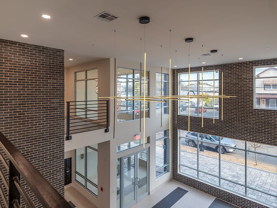1st image of 585 Sayre Ave #9704c0af8