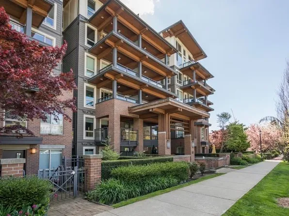 500 Royal Ave #103, New Westminster, BC V3L 0G5