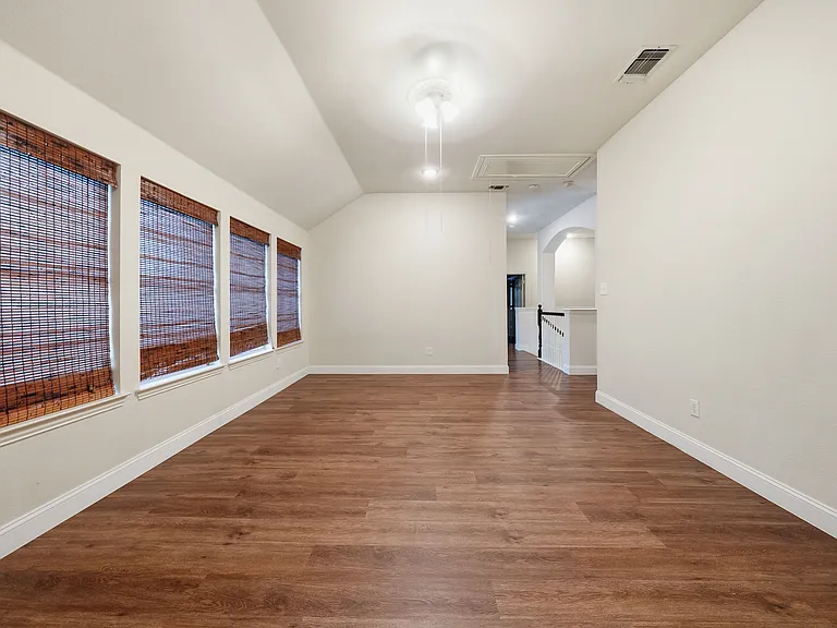 6305 Hilltop Dr — Photo 13