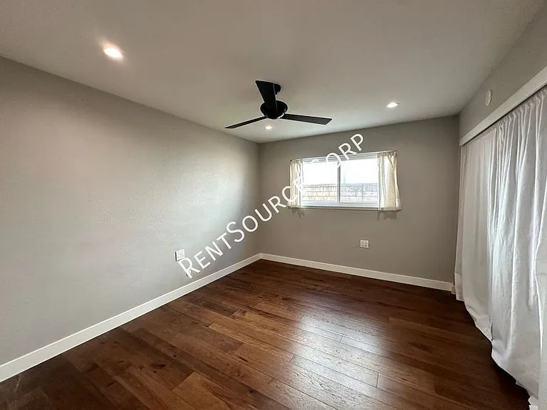 25463 Via Escovar — Photo 19