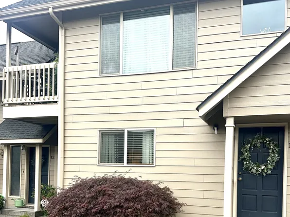 1310 River Rd APT 13, Longview, WA 98632