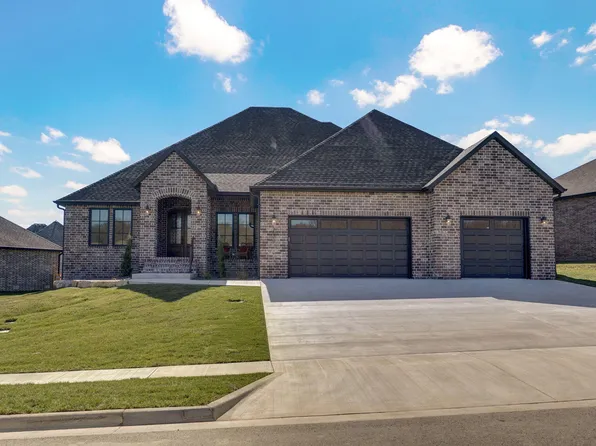 2079 N Silver Charm Avenue, Springfield, MO 65802