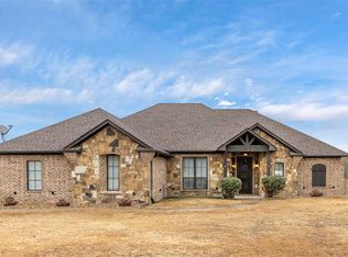 180 Towering Oaks Hvn, Longview, TX 75602