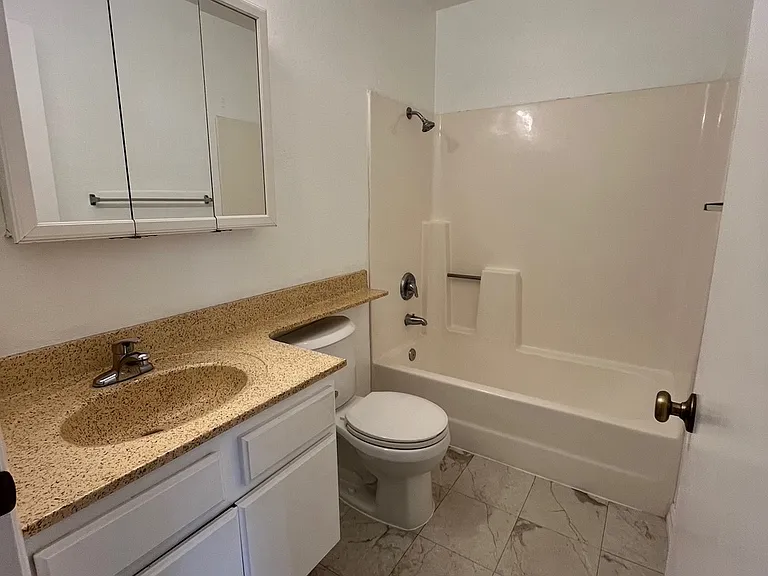 2918 Luciernaga St #202 — Photo 18