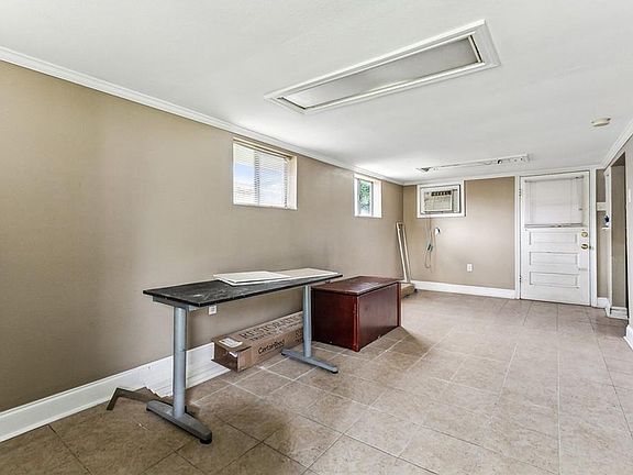 3rd image of 204-06 Division St #8