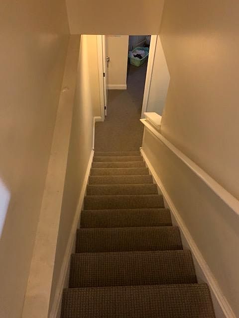 To downstairs