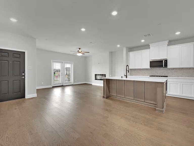 7929 Bayside Dr — Photo 19
