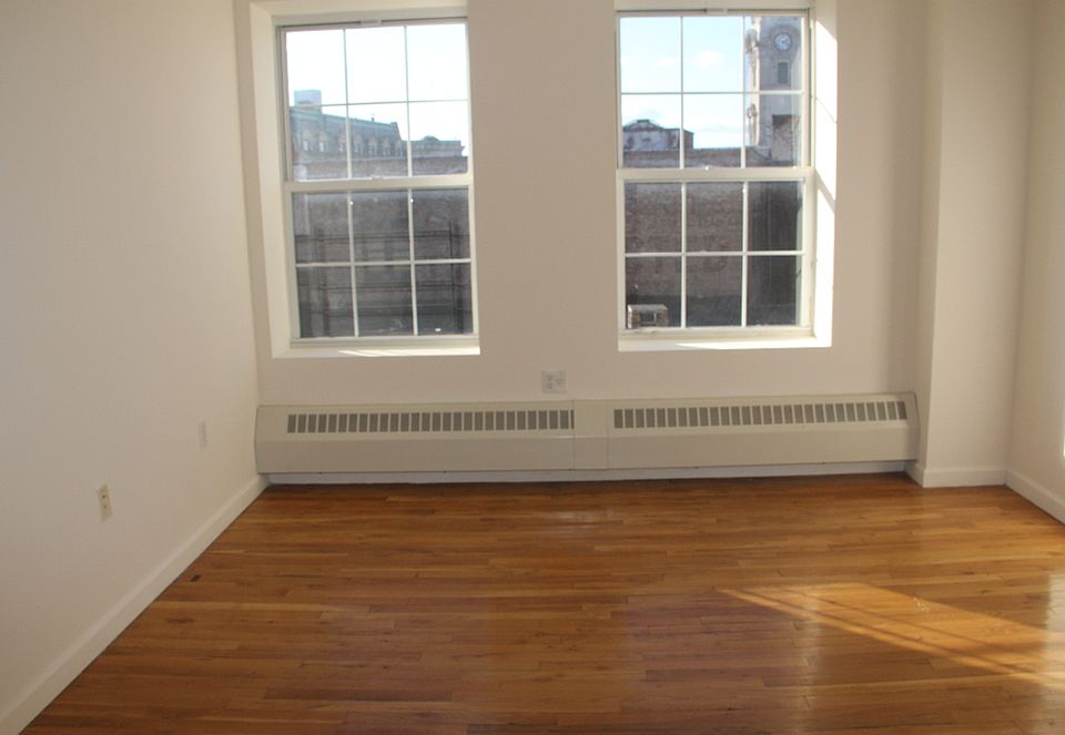 2nd image of 55 Church St APT 3D
