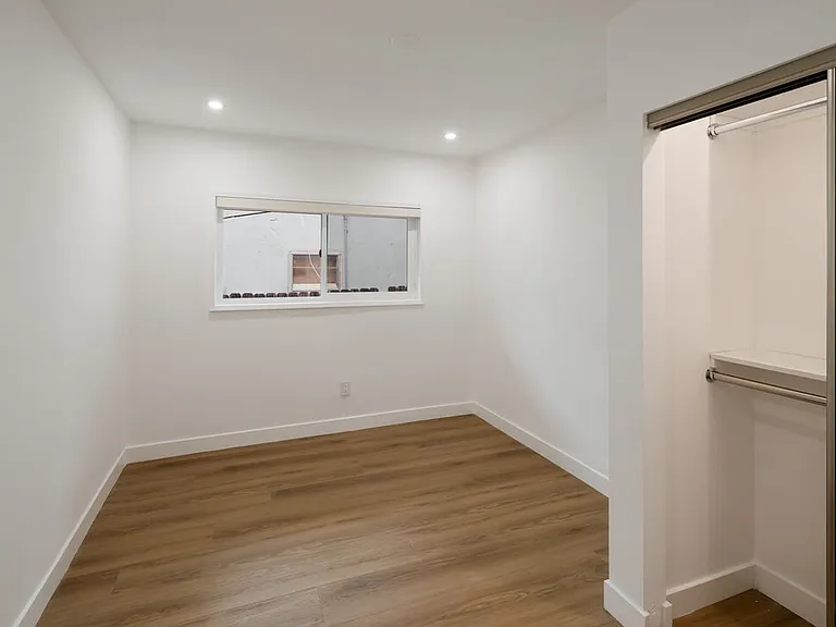 5729 Carlton Way #3/4 — Photo 15