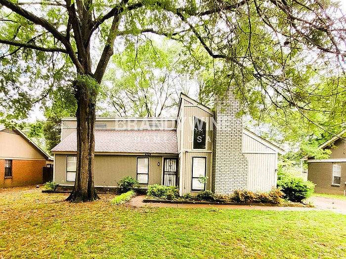 1st image of 4329 Crescent Park Dr