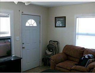 5th image of 1036 Canterbury Dr