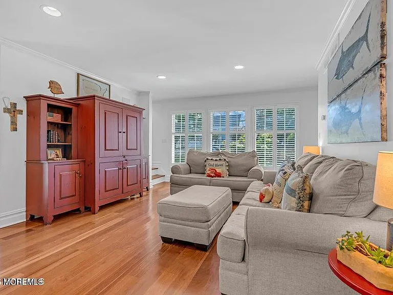 101 Neptune Pl — Photo 16