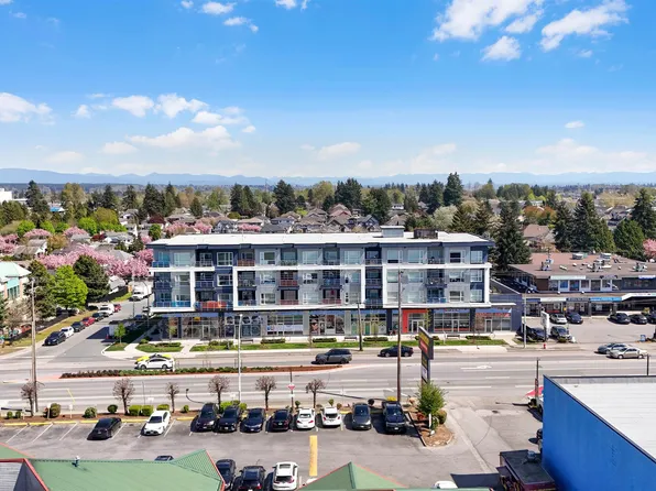 8496 120th St #312, Surrey, BC V3W 3N4