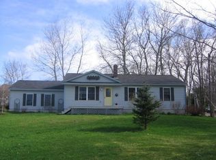 528 Oyster River Rd, Warren, ME 04864