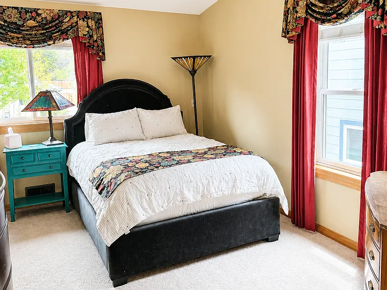9 Sandstone Dr — Photo 5