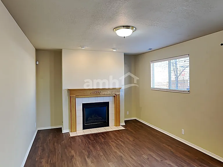 1261 E 3075 N — Photo 4