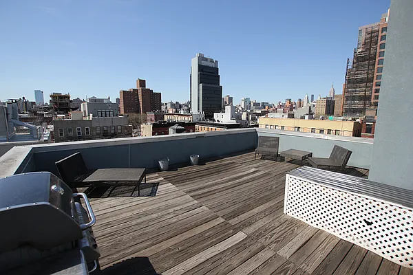 Rented by Jonis Realty | media 26