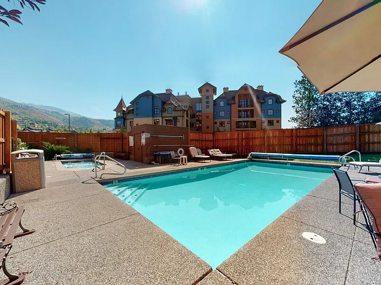 2200 Apres Ski Way #2-ID1564307P — Photo 48
