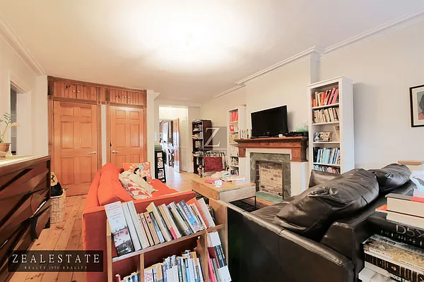 Rented by ZealEstate Group Inc | media 37