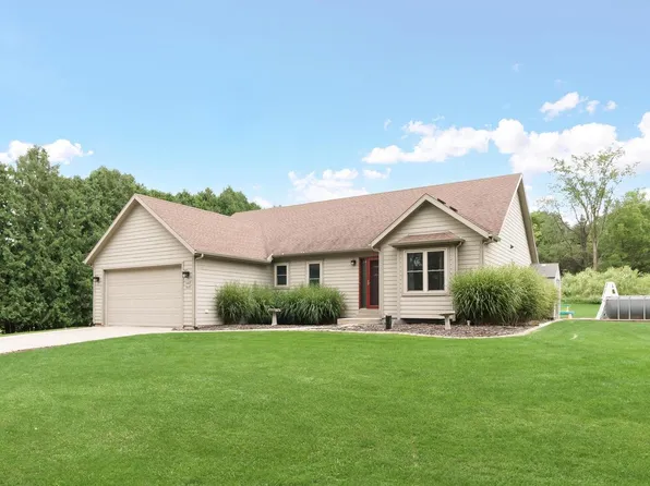 W329S316 Kettle Moraine DRIVE, Delafield, WI 53018