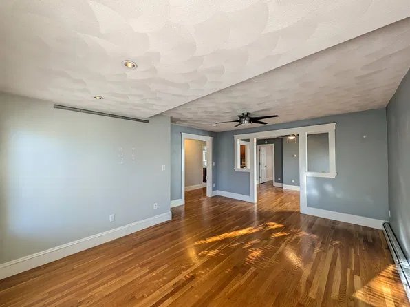 20 Whitman St, Somerville, MA 02144