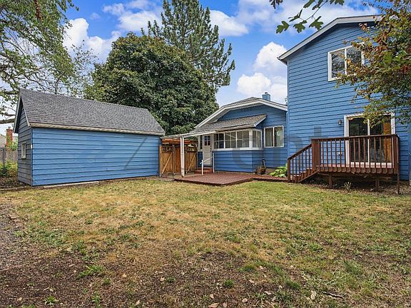 4th image of 8057 SE Yamhill St