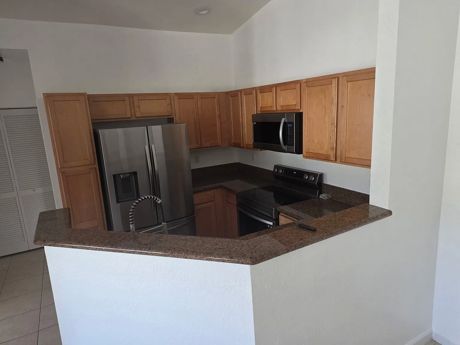 2 bed, 1348 sqft, $2,399 — Photo 2