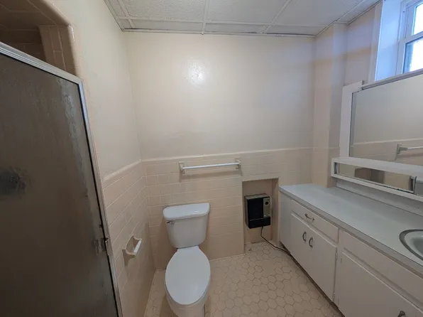 LAGARDE APARTMENTS, 1525 E 9th St #L2-b1, Anniston, AL 36207