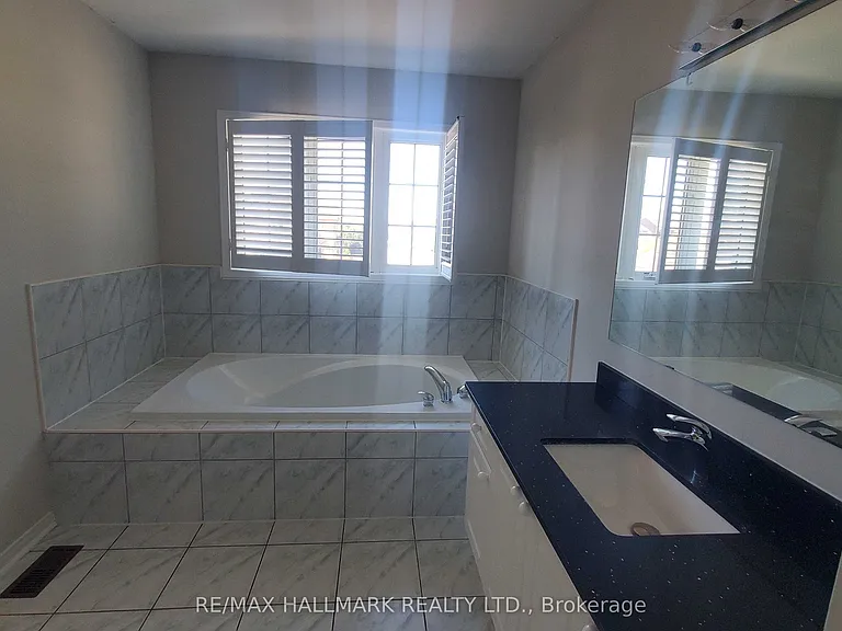 4930 Southampton Dr — Photo 13