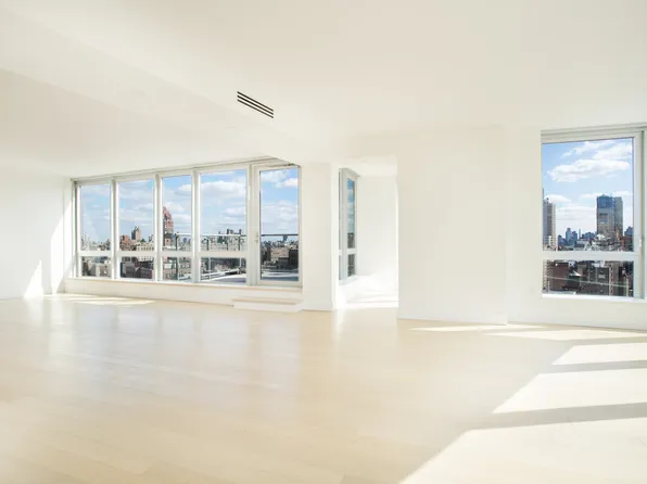 212 West 72nd Street image 2 of 14