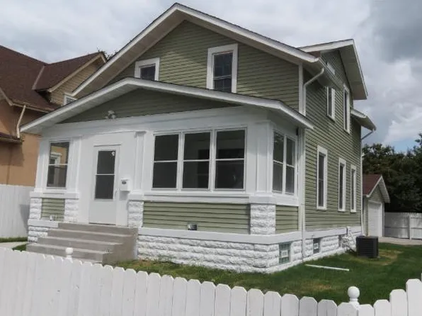 618 36th St E, Minneapolis, MN 55407